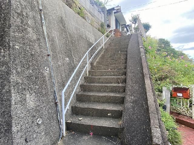 Detached House for Sale in Wakaba-cho, Sasebo, Nagasaki - 4DK, 102.95 sqm - Thumbnail 3