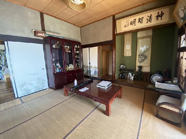 Detached House for Sale in Wakaba-cho, Sasebo, Nagasaki - 4DK, 102.95 sqm - Thumbnail 4
