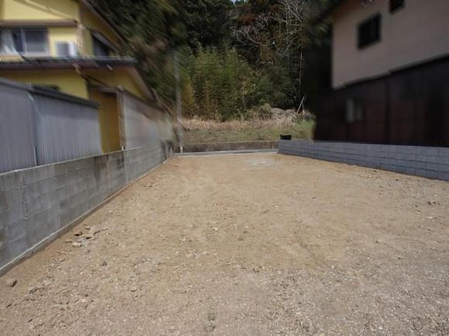 Land for Sale in Ino Town, Kochi - 186.56 m² - Thumbnail 2