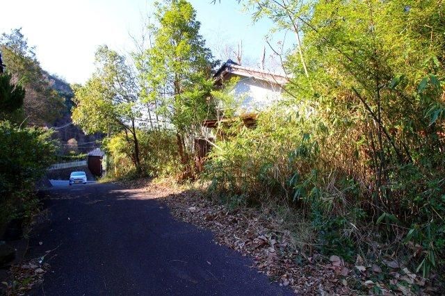 Fixer-Upper House on Large Plot in Yonago, Tottori - Thumbnail 4