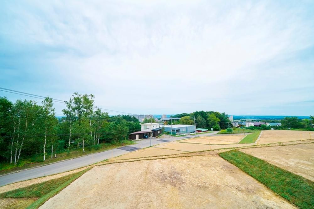 Land for Sale in Kitahiroshima, Hokkaido - 211m2 - Thumbnail 4