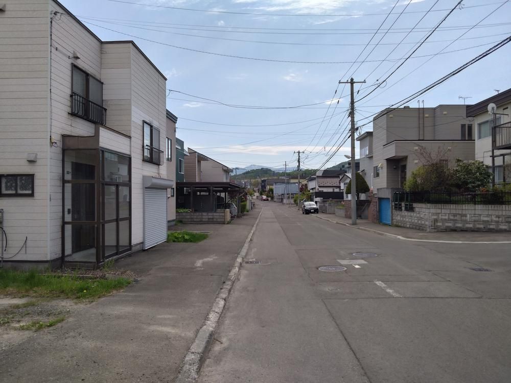 Land for Sale in Minami-ku, Sapporo - 175 sqm - Thumbnail 3