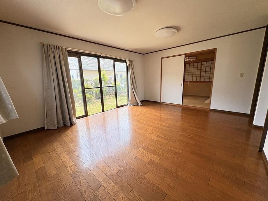 3LDK House for Sale in Miyazaki City with Solar Power - Thumbnail 3