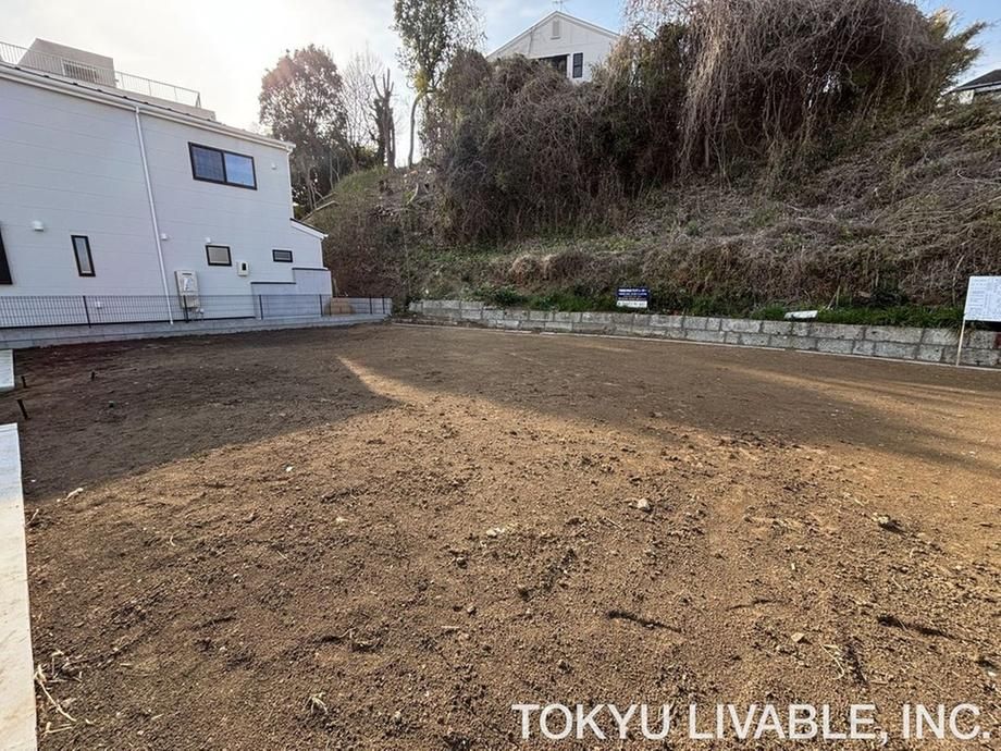 Land for Sale in Kōnan-ku, Yokohama - 119.17m² Plot - Thumbnail 3
