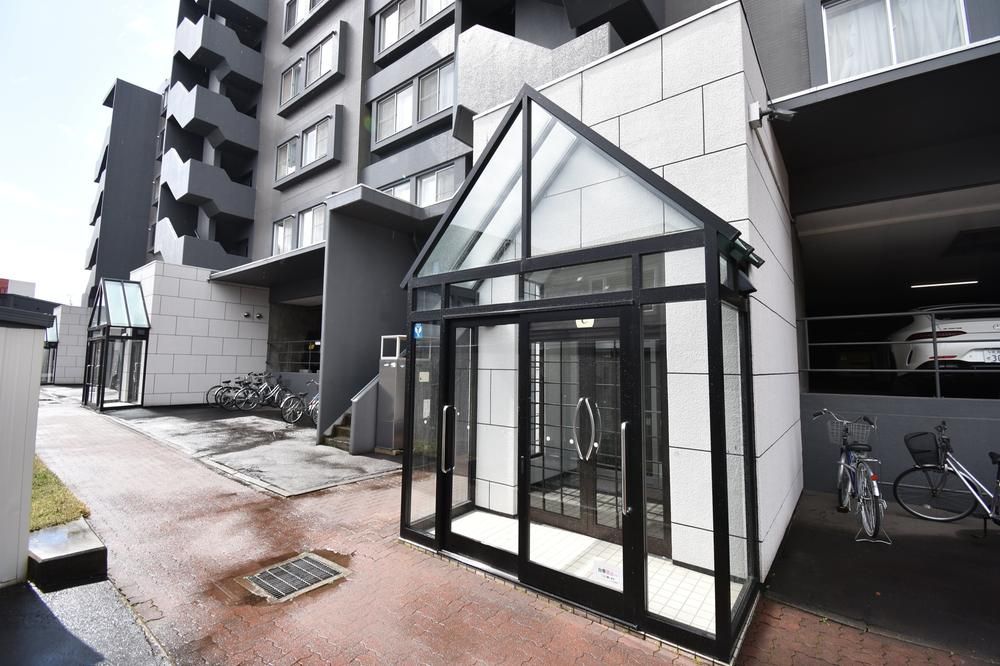 2LDK Apartment for Sale in Kiyota, Sapporo, 74.17m2 - Thumbnail 2