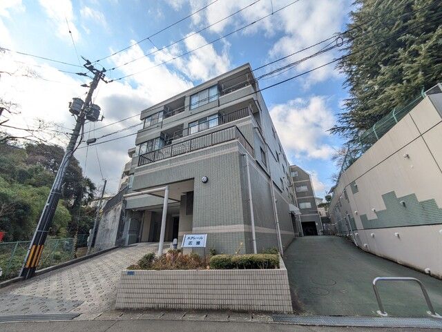 3LDK Apartment for Rent in Aoba Ward Sendai 79m² - Thumbnail 4