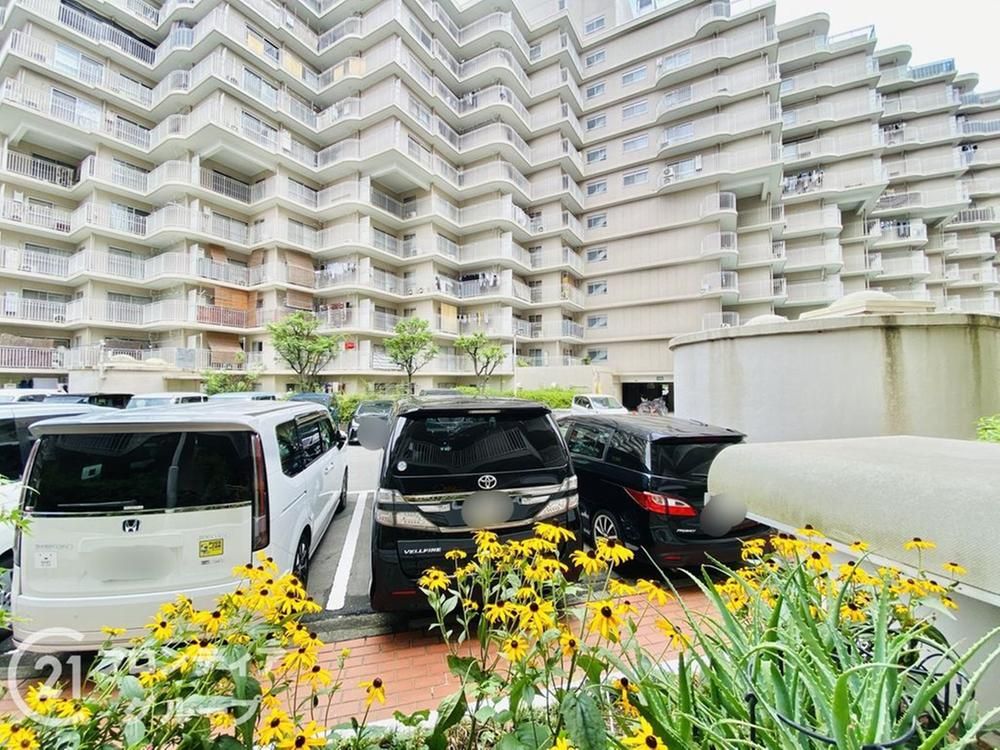 2LDK Apartment for Sale in Higashiyodogawa-ku, Osaka - 78.11m2 - Thumbnail 2