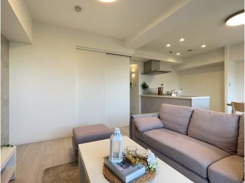 2LDK Apartment for Sale in Yokohama Kanagawa Ward 63.54m2 - Thumbnail 4