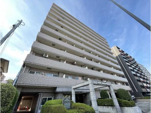 2LDK Apartment for Sale in Yokohama Kanagawa Ward 63.54m2 - Thumbnail 2