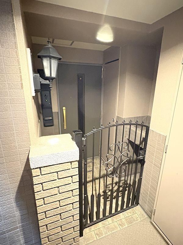 3LDK Apartment for Sale in Gumyoji, Yokohama - Thumbnail 4