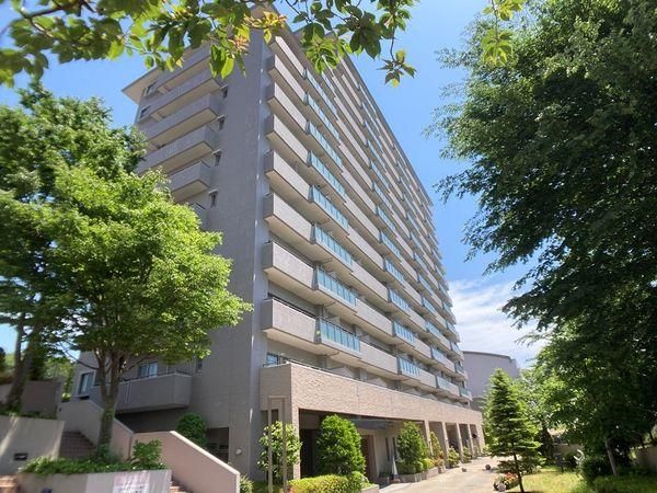 Top-Floor 3LDK Apartment in Kita-Sendai, Sendai City, 147m2 - Thumbnail 2
