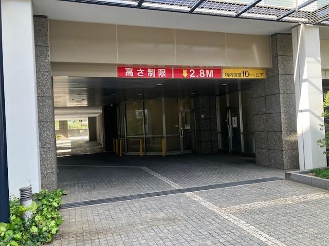 2LDK Apartment for Sale in Minato, Tokyo - Baycrest Tower - Thumbnail 4