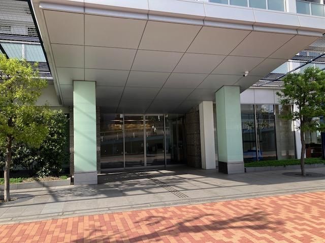 2LDK Apartment for Sale in Minato, Tokyo - Baycrest Tower - Thumbnail 2