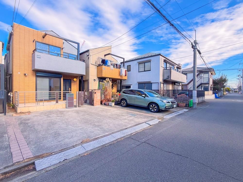 Renovated 4LDK House for Sale in Suginami Minami-Ogikubo - Thumbnail 2