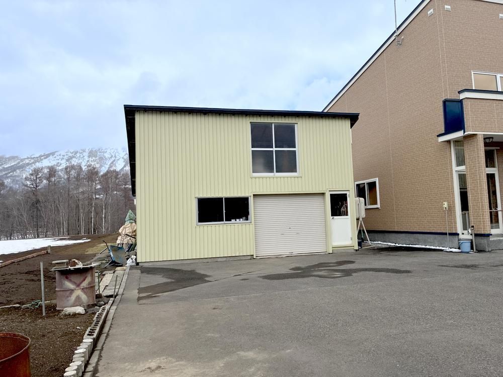 4LDK House for Sale in Makkari, Hokkaido with 661.5 sqm Land - Thumbnail 2