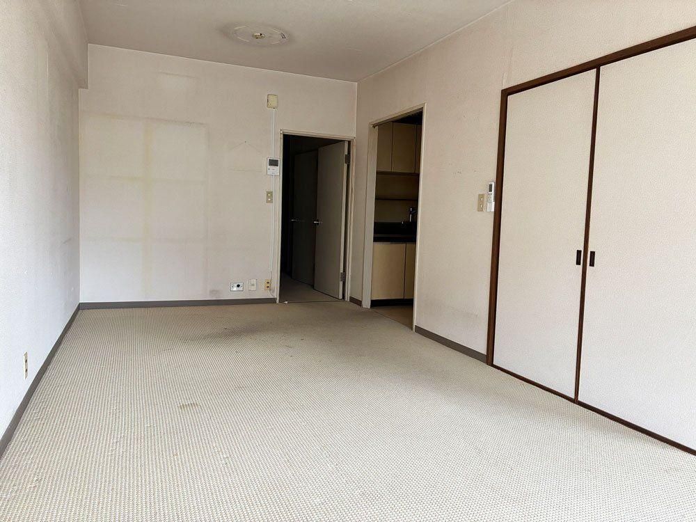 2LDK Apartment for Sale in Ichikawa, Chiba - Thumbnail 4