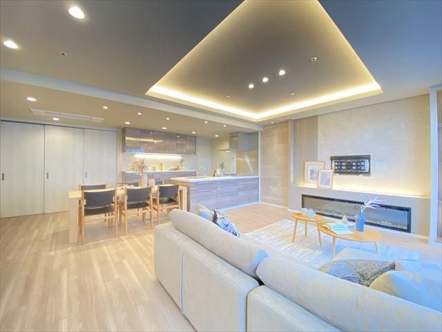 Renovated 2LDK+S Apartment in W Comfort Towers West, Koto-ku, Tokyo - Thumbnail 2