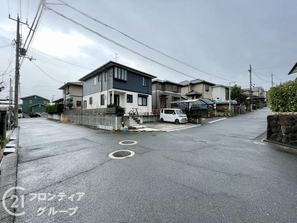 Renovated 4LDK House in Nara with 2 Parking Spaces - Thumbnail 2