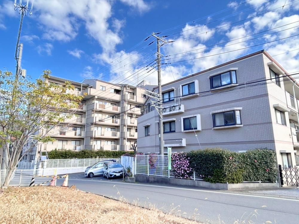 3LDK Apartment for Sale in Funabashi, Chiba - 74.59m2 - Thumbnail 2