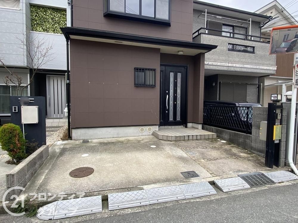 3LDK House for Sale Near Ishizugawa Station in Osaka - Thumbnail 3