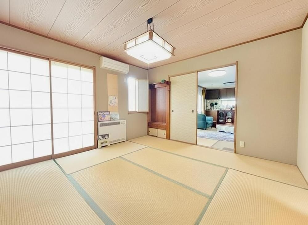 4LDK House on Large Corner Lot in Fukutsu City, Fukuoka - Thumbnail 4