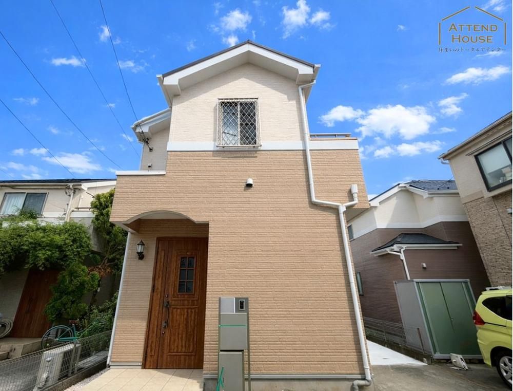 Renovated 3LDK House for Sale in Mitaka, Tokyo - 80.73 sqm - Thumbnail 2