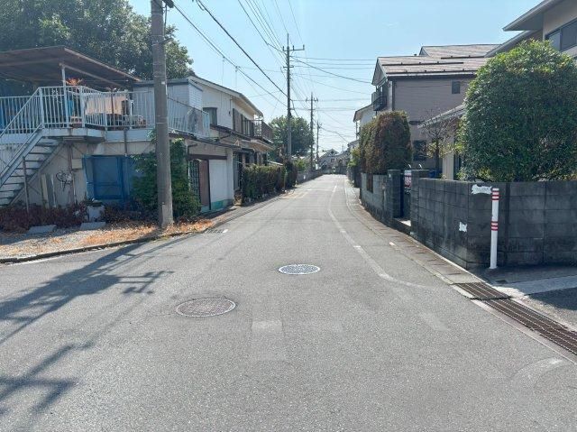 3LDK Detached House on 100-Plot Corner Land in Ome, Tokyo - Thumbnail 3