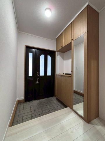 Renovated 2LDK+S House in Chitose, Hokkaido for Sale - Thumbnail 2
