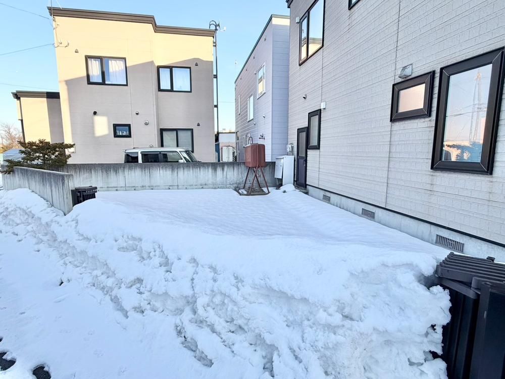 5LDK Resale House for Sale in Chitose City, Hokkaido - Thumbnail 3