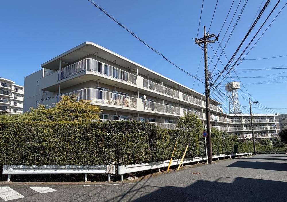 3LDK Fully Renovated Apartment in Miyamae, Kawasaki - Image 1