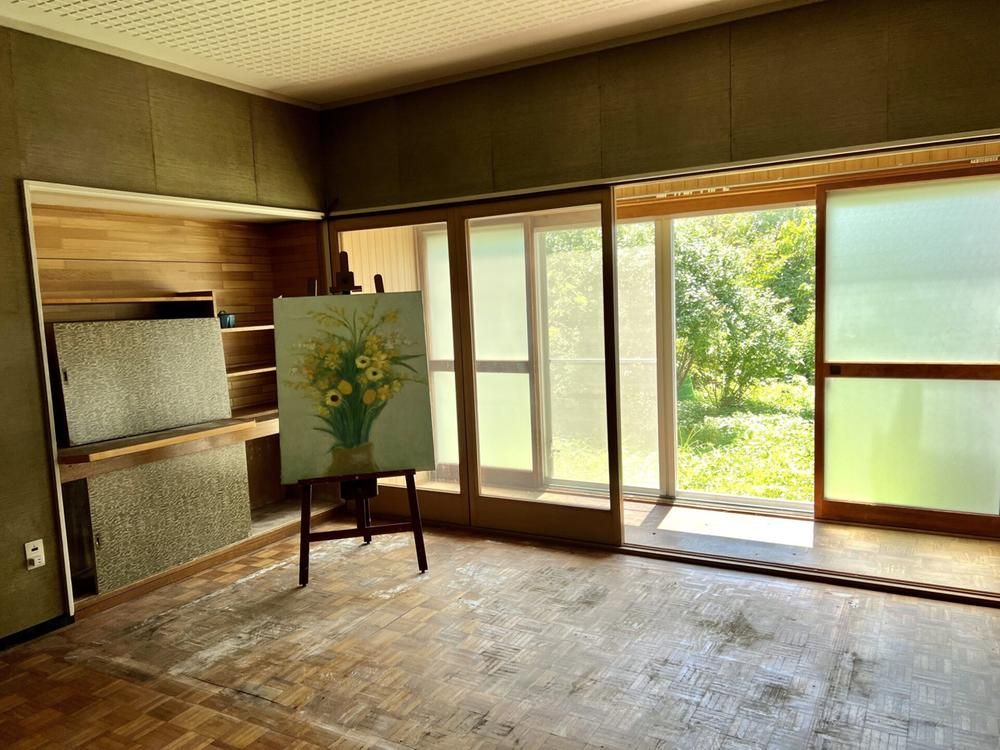 5LDK Single-Story House with Garden in Hakodate, Hokkaido - Thumbnail 4