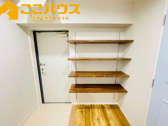 Renovated 1LDK Apartment in Naha, Okinawa for Sale - Thumbnail 4