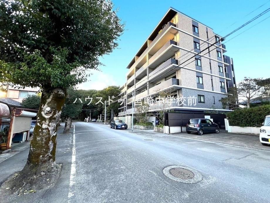 3LDK+S Apartment for Sale in Miyazaki City, Miyazaki Prefecture - Thumbnail 3