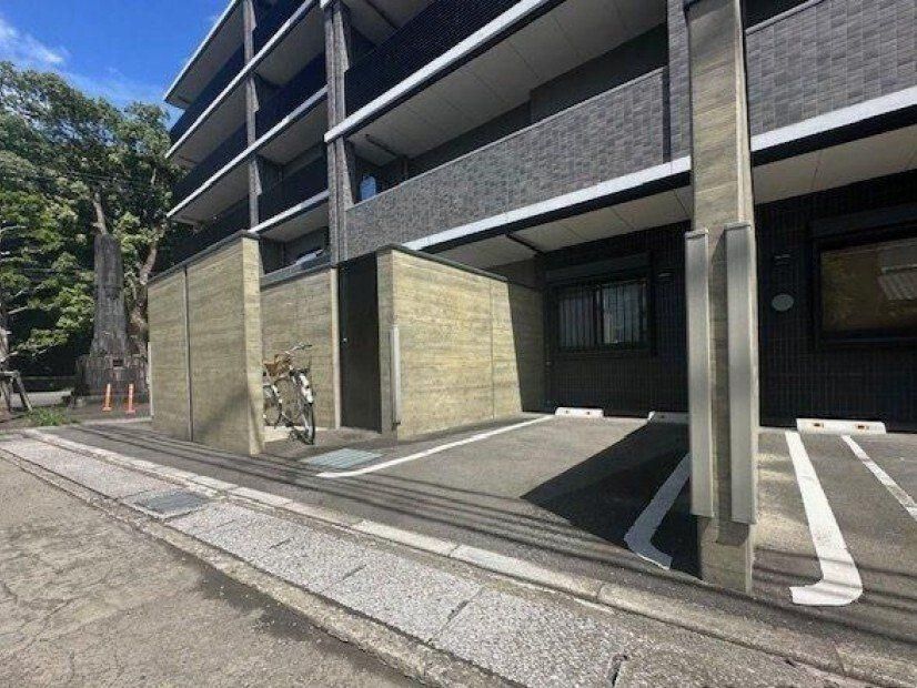 3LDK+S Apartment for Sale in Miyazaki City, Miyazaki Prefecture - Thumbnail 4