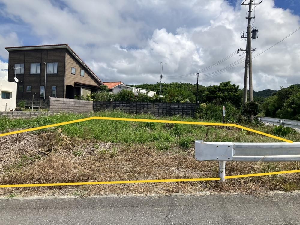 Land for Sale in Motobu Town, Okinawa - 206m2 Corner Lot - Thumbnail 2