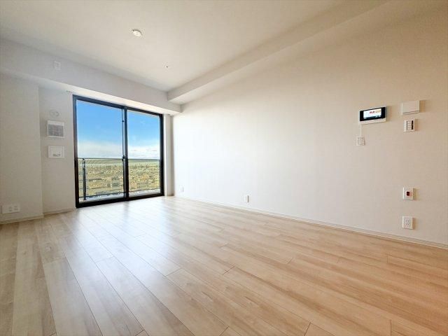 Park Tower Nishi-Shinjuku 2LDK Apartment for Sale in Shinjuku - Thumbnail 4