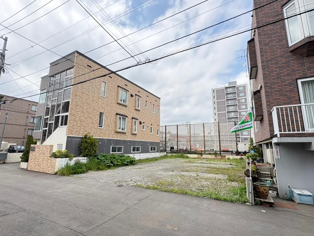 Building Land for Sale in Kita Ward, Sapporo Near Kita-Sanjo Station - Thumbnail 4