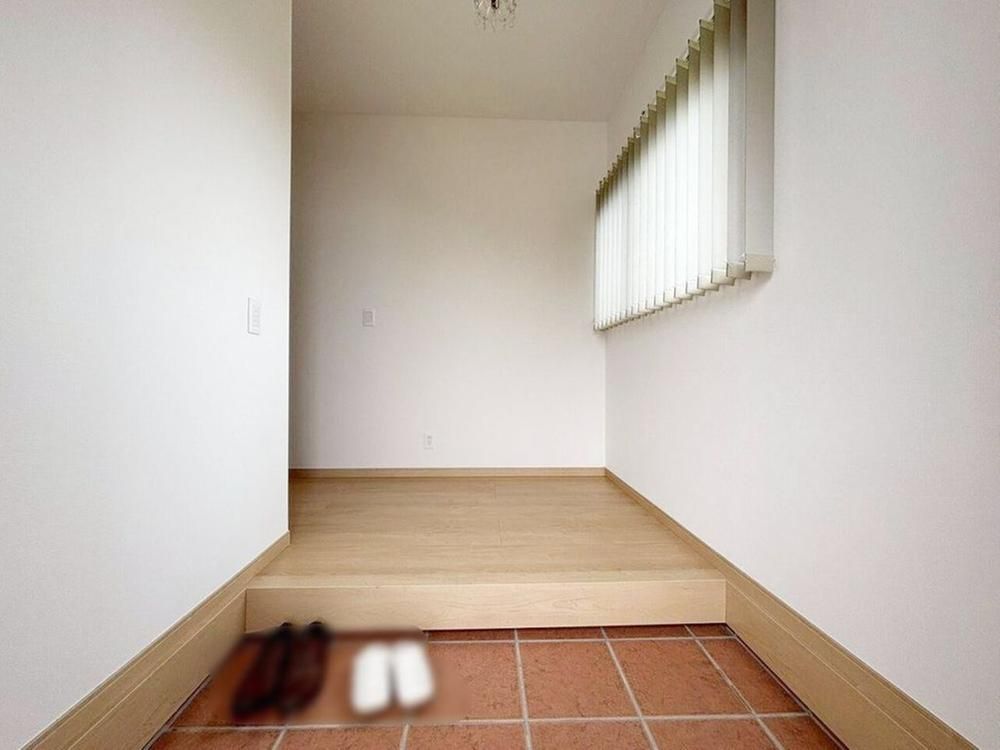 4LDK Detached House for Sale in Nankoku City, Kochi - Thumbnail 2