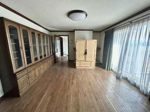 7LDK+S Family Home on 1000sqm Land in Chikusei, Ibaraki - Thumbnail 2