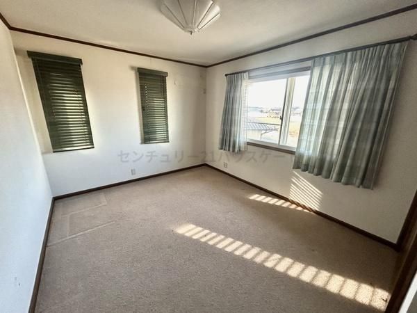 7LDK+S Family Home on 1000sqm Land in Chikusei, Ibaraki - Thumbnail 3