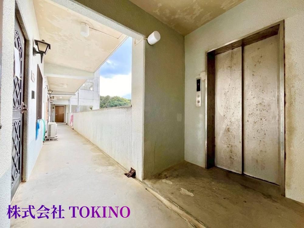 2LDK Apartment for Sale in Ginowan, Okinawa - 15 Million Yen - Thumbnail 2