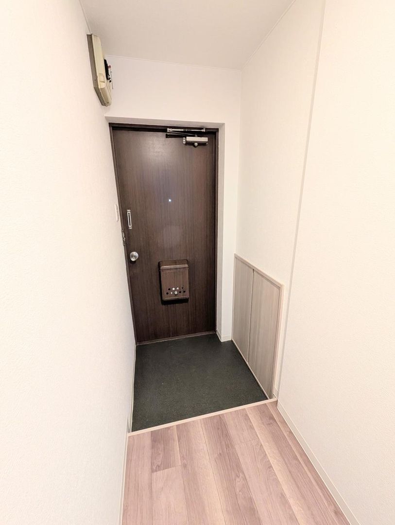 Renovated 2LDK Apartment for Sale in Chuo Ward Sapporo - Thumbnail 2