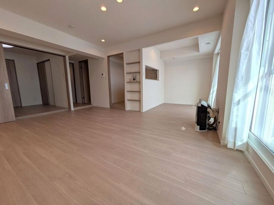 Renovated 3LDK Apartment for Sale in Sapporo Higashi Ward - Thumbnail 3