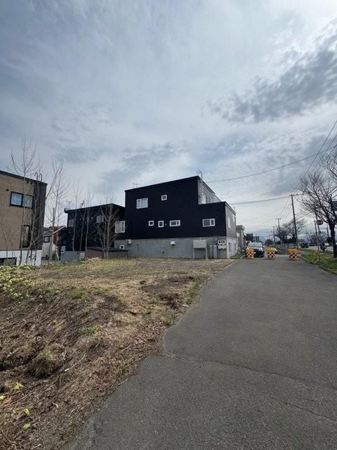 176 sqm Land for Sale in Kita Ward, Sapporo, Hokkaido - Thumbnail 2