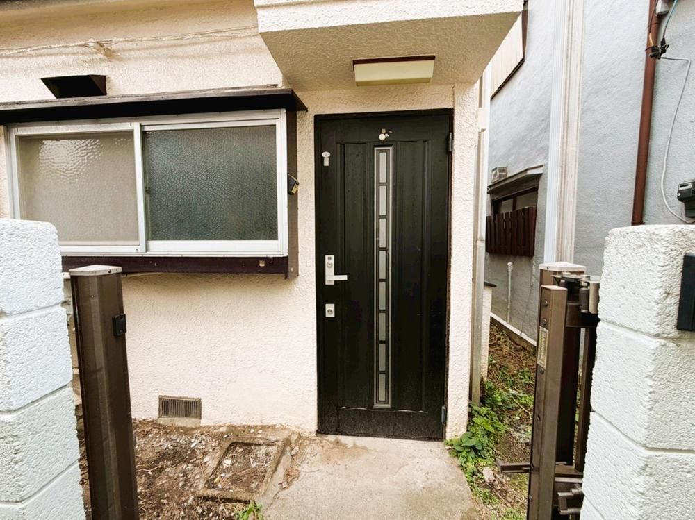 1LDK House for Sale in Minami-Nagasaki, Toshima-ku, Tokyo - Thumbnail 3
