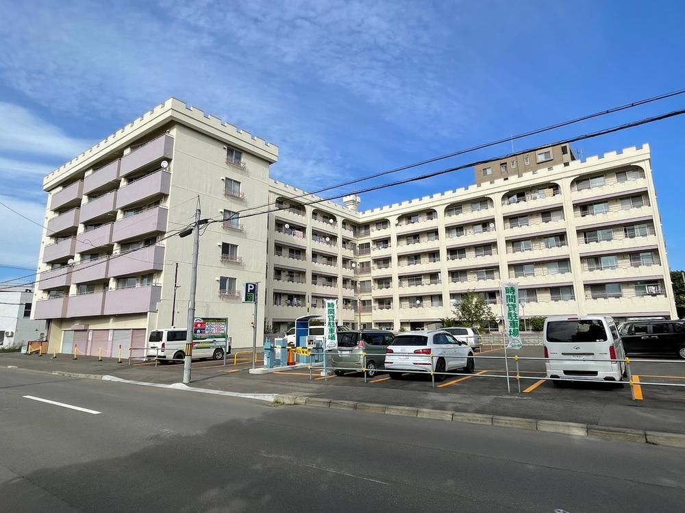 2DK Apartment for Sale in Toyohira, Sapporo - 41.9m2 - Thumbnail 2