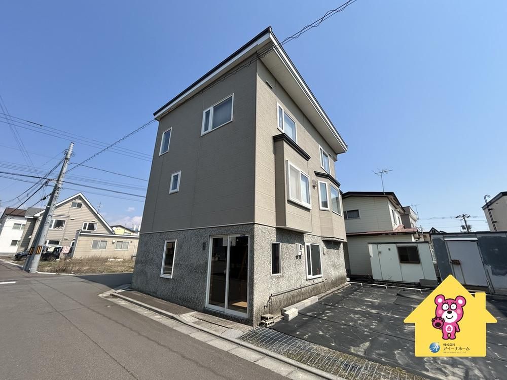 5LDK House for Sale in Hakodate, Hokkaido - 162.89m2 - Image 1