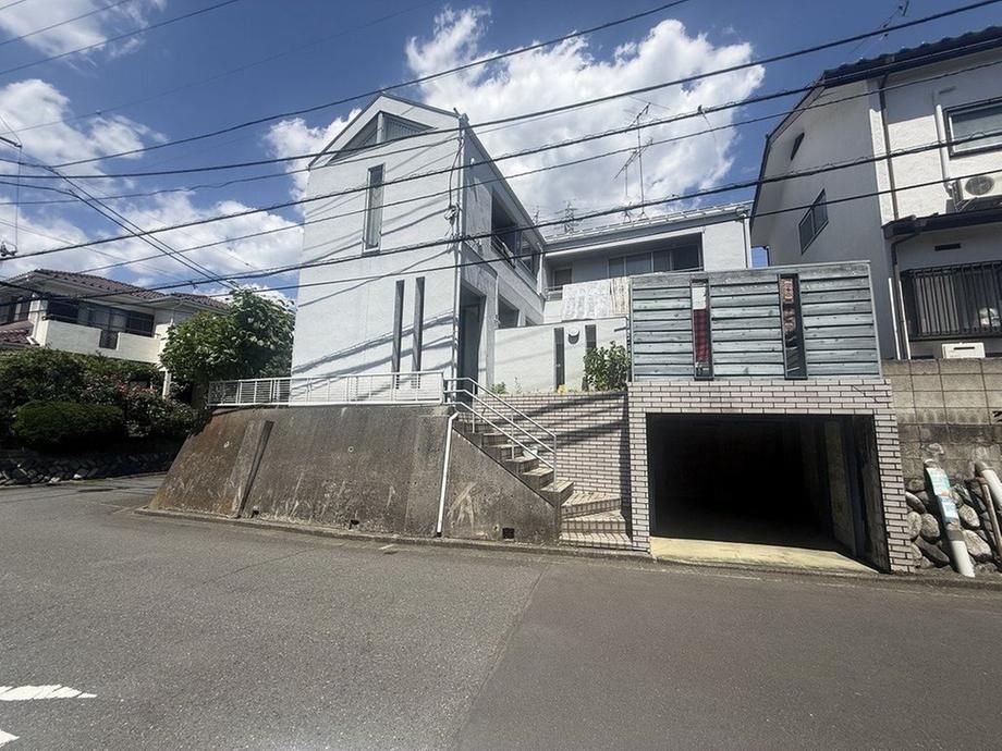Land for Sale in Yabe-cho, Totsuka-ku, Yokohama - 140m2 Corner Lot - Thumbnail 2