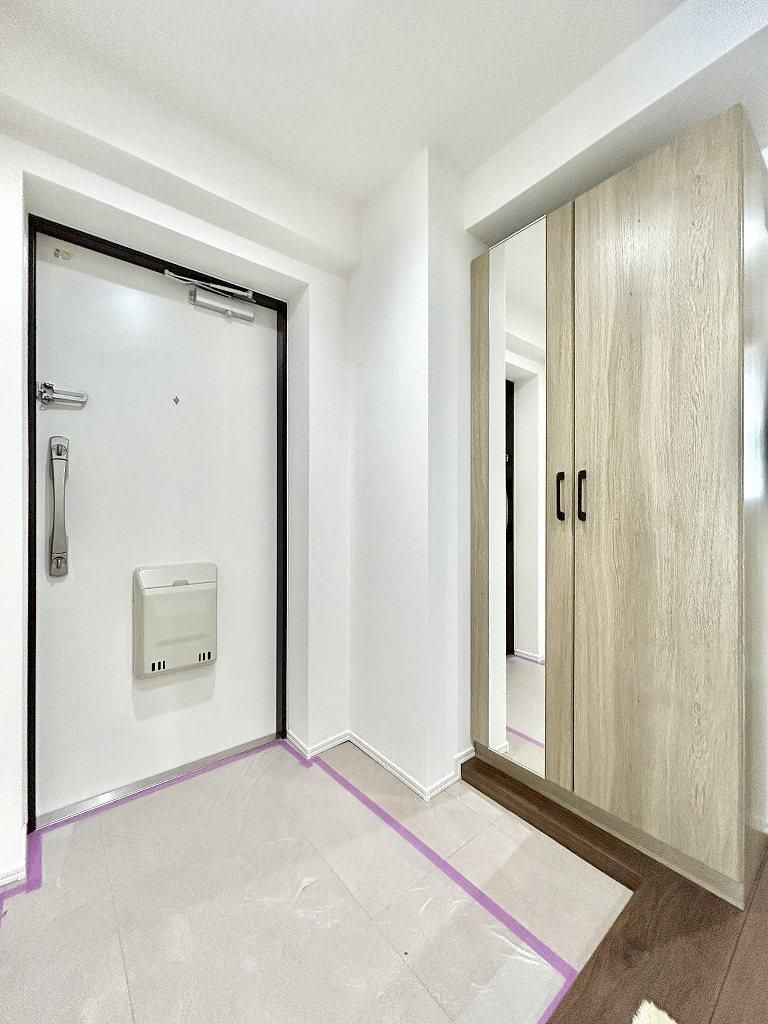 Renovated 3LDK Apartment in Nagareyama, Chiba - Image 1