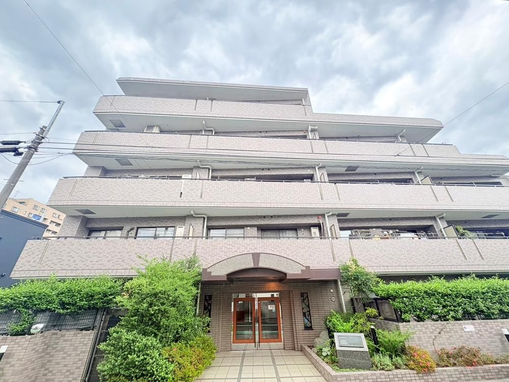Renovated 2LDK Apartment for Sale in Yokohama Minami - Thumbnail 2